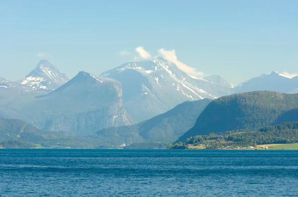 Norwegische Berge — Stockfoto