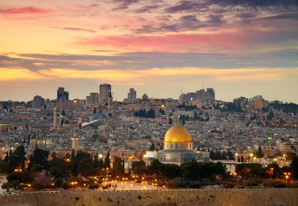 Vista a la ciudad vieja de Jerusalén. Israel — Foto de Stock