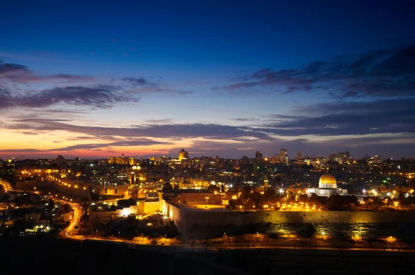 Vista a la ciudad vieja de Jerusalén. Israel — Foto de Stock