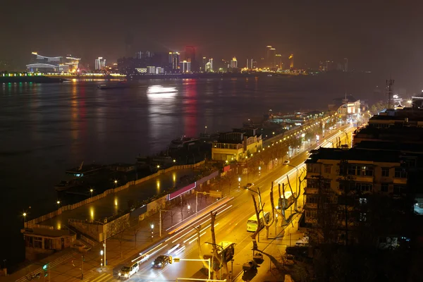 Vista nocturna de Wuhan, China — Foto de Stock