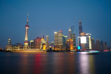 gökdelenler, shanghai