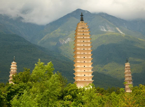 Drie pagodes in dali — Stockfoto