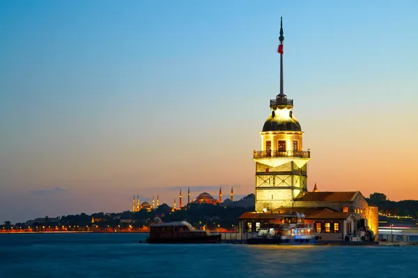 Wieża Maiden (Obrona z kulesi). Istanbul, Turcja — Zdjęcie stockowe