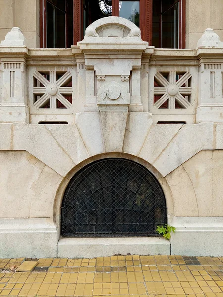 Szechenyi Baths Classicist Neo Renaissance Basement Window Budapest Hungary High — Foto de Stock
