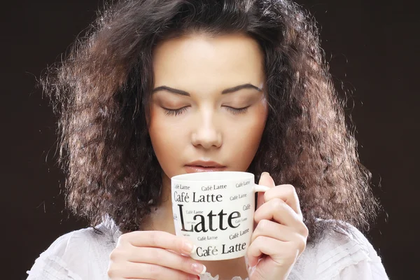 Femme buvant du café — Photo