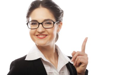 işaret üstünde izole beyaz gözlük takan kadın