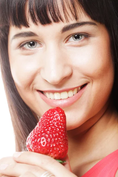 Menina com morango — Fotografia de Stock