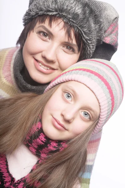 Mooie moeder dochter winter portret — Stockfoto