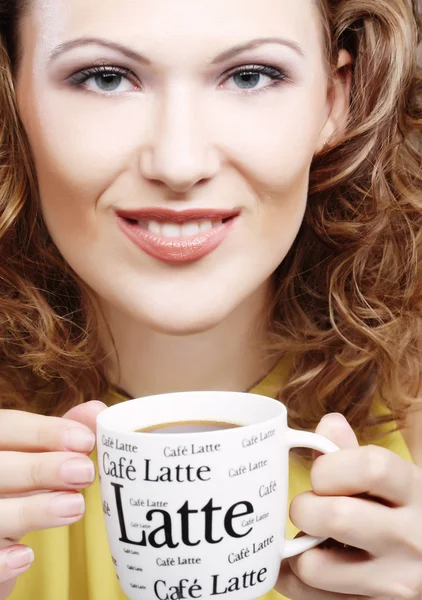 Belle fille élégante Boire du café — Photo