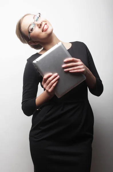 Businesswoman using tablet computer — Stock Photo, Image