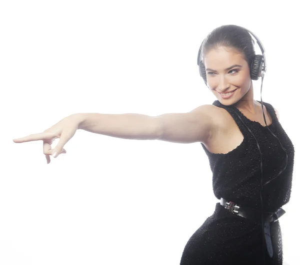 Frau tanzt mit Kopfhörern zur Musik — Stockfoto