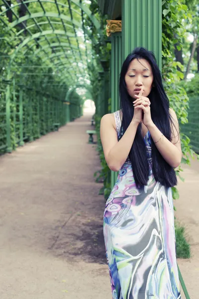 Krásná asijská modelka — Stock fotografie