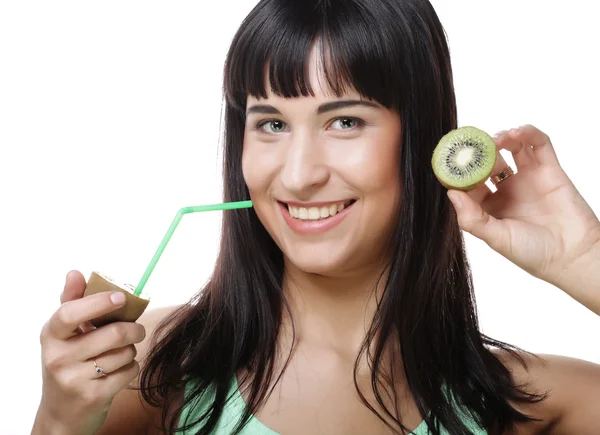 Hermosa cara de mujer con kiwi —  Fotos de Stock