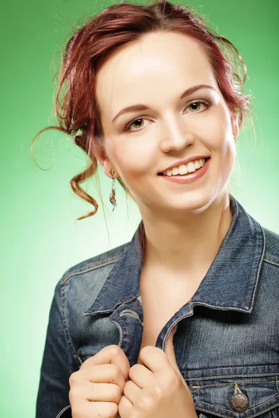 Retrato de glamour de mulher bonita — Fotografia de Stock