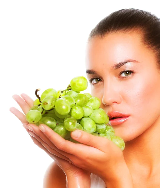 Donna con uva verde — Foto Stock