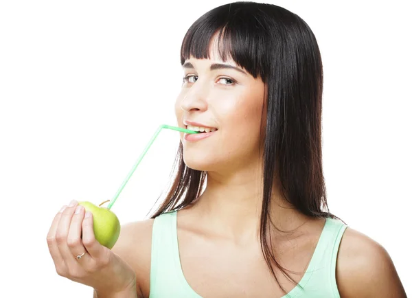 Femme avec pomme et paille Cocktail — Photo