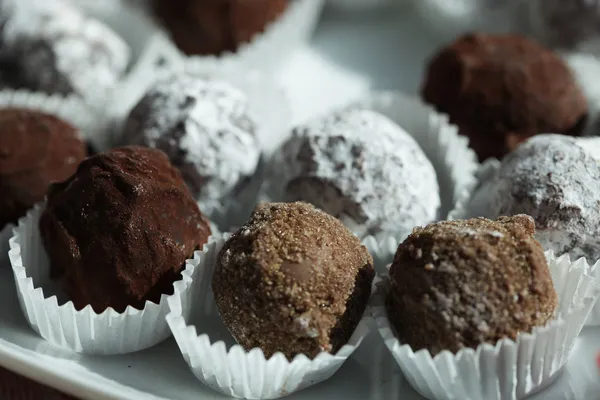 Ręcznie robione czekoladki — Zdjęcie stockowe
