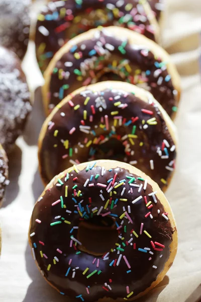 Красочные пончики — стоковое фото
