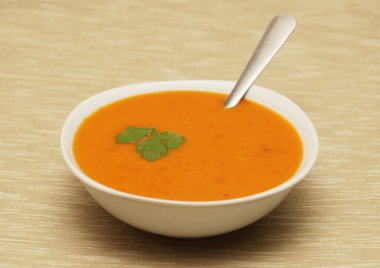bir kase kabak çorbası ile closeup