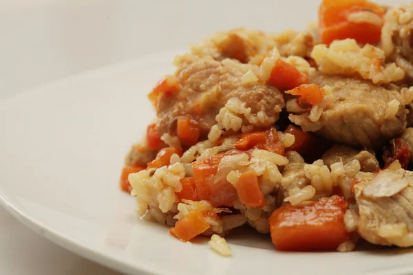 Delizioso pilaf con carne — Foto Stock