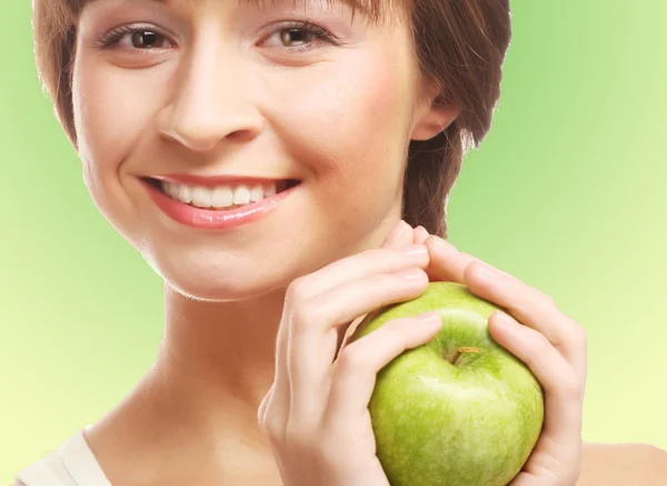 Joven feliz sonriente mujer con manzana —  Fotos de Stock