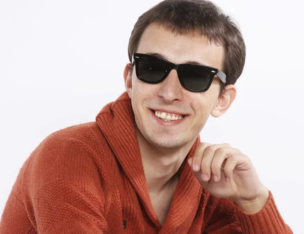 Junges Model mit Sonnenbrille — Stockfoto