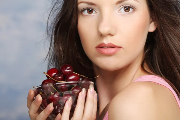 Woman with cherries — Stock Photo, Image