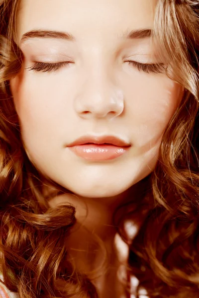 Beautiful woman with closed eyes — Stock Photo, Image