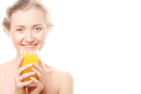 Γυναίκα με χυμό πορτοκάλι, απομονωμένα σε λευκό — Φωτογραφία Αρχείου
