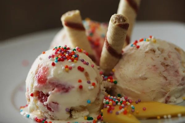 Helado de fresa — Foto de Stock