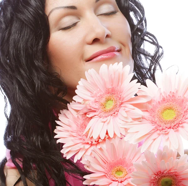 Attraente volto giovane donna con fiori — Foto Stock