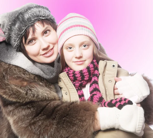 Schöne Mutter Tochter Winter Porträt — Stockfoto