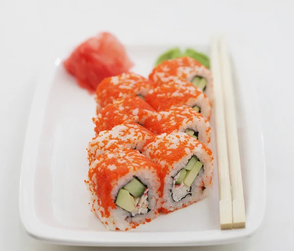 Verse en smakelijke sushi broodjes — Stockfoto
