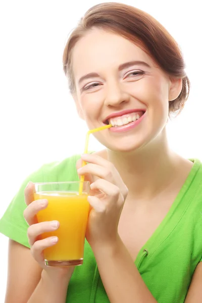 Mujer joven con jugo de naranja — Foto de Stock