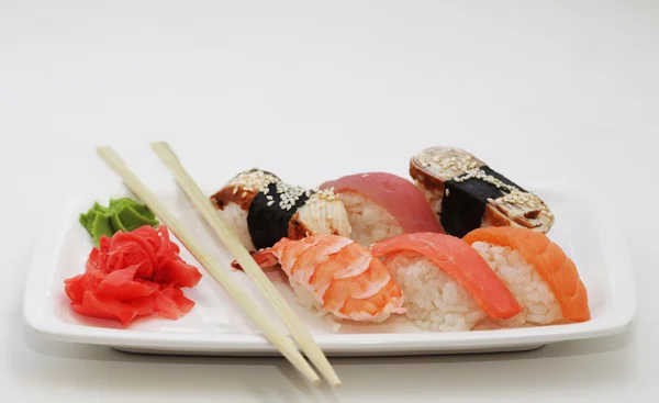 Sushi. gutes japanisches Essen. — Stockfoto