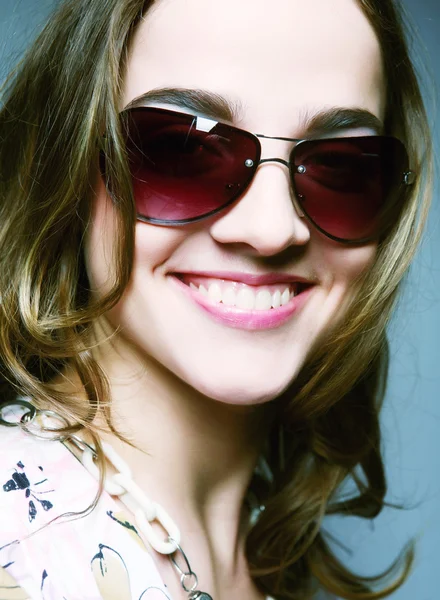 Woman with sunglasses — Stock Photo, Image