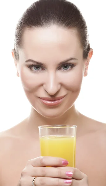 Flicka dricka apelsinjuice närbild — Stockfoto