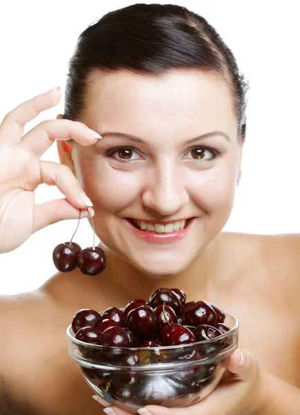 Femme aux cerises sur blanc — Photo