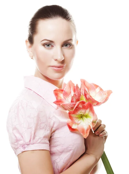 Jovem mulher bonita com flores — Fotografia de Stock