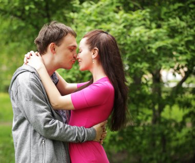 güzel çift tatlı yanak Kiss