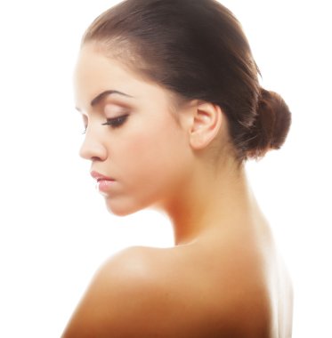 Güzel kadının yüzüne temiz cilt ile