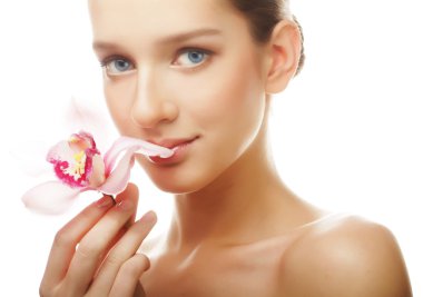 beyaz zemin üzerine Pembe çiçek kız