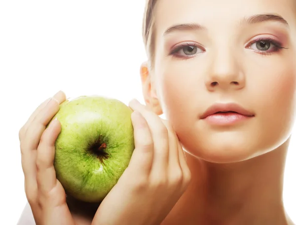 Cabeza de mujer sosteniendo manzana — Foto de Stock