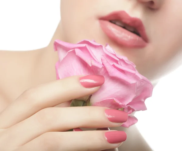 Mujer con rosa rosa —  Fotos de Stock