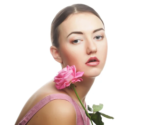 Kvinna med Rosa Ros — Stockfoto