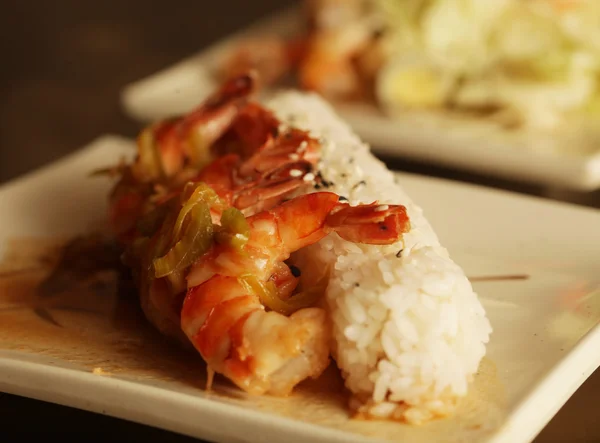 Camarones al horno con arroz —  Fotos de Stock