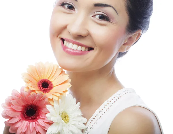 फूल आइरिस के साथ सुंदर एशियाई महिला — स्टॉक फ़ोटो, इमेज