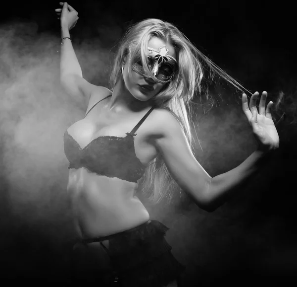 Sexy Striptease-Tänzerin — Stockfoto