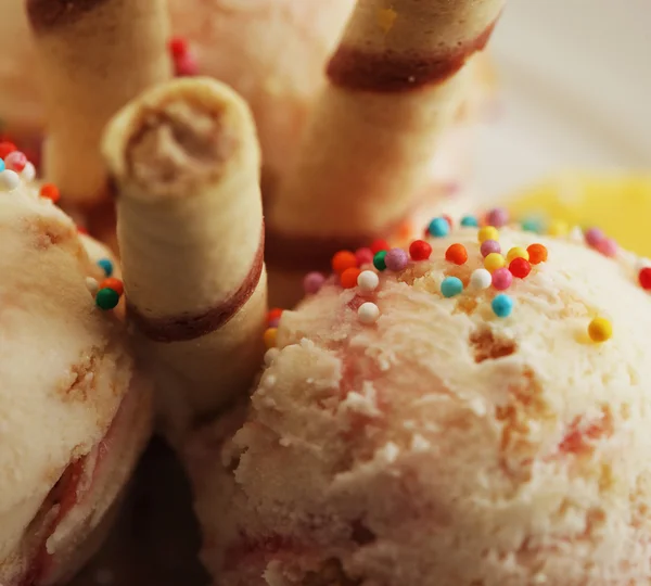 Helado de fresa — Foto de Stock