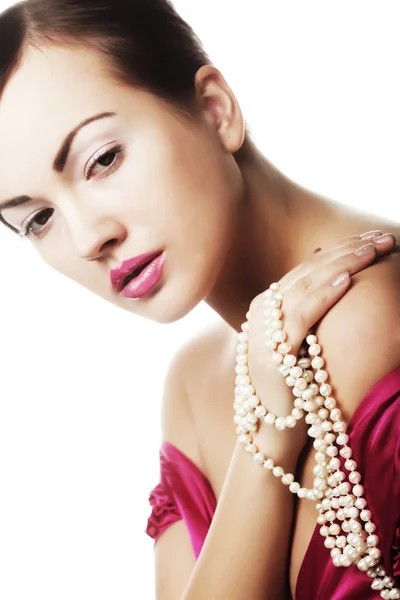 Rumoer vrouw met pearl — Stockfoto